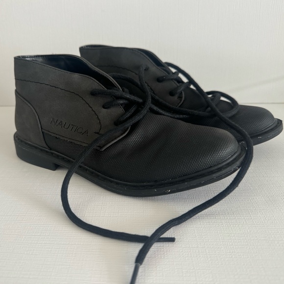Boys Nautica Dress Boots. Size 1. - Picture 1 of 2